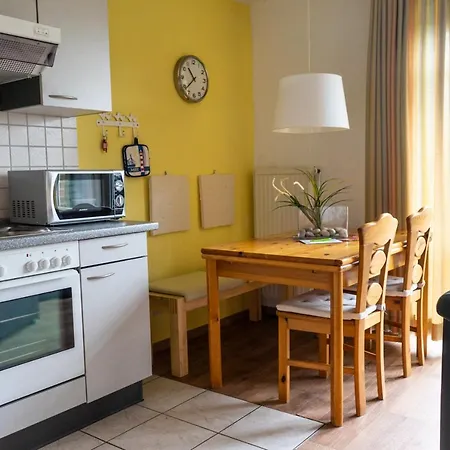 Апартаменты Ferienwohnung Unterm Reet